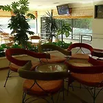 Santa Eulalia & 4* Αλμπουφέιρα
