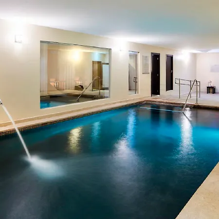 Santa Eulalia & ホテル 4*