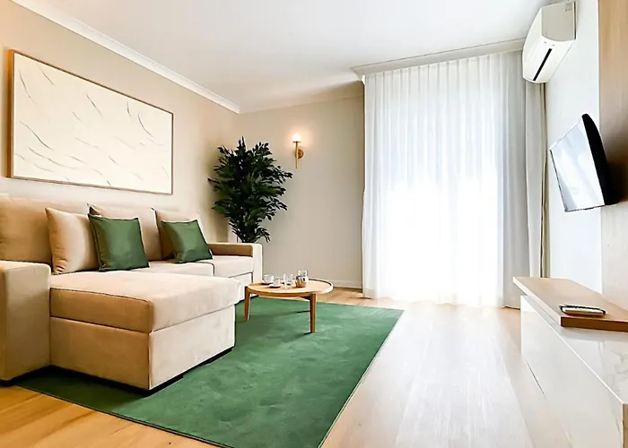 Santa Eulalia & Hotel 4*