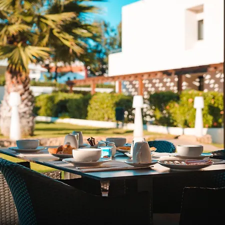 Santa Eulalia & فندق